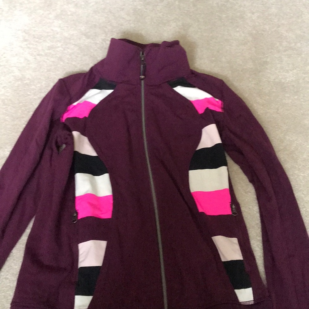Lululemon size 6 rare jacket